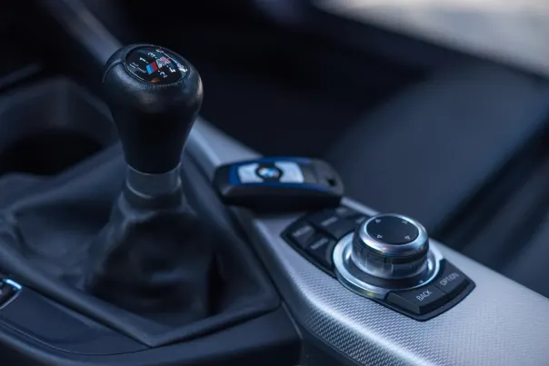 카지노 네온 베가스 안드로이드/iOS 앱